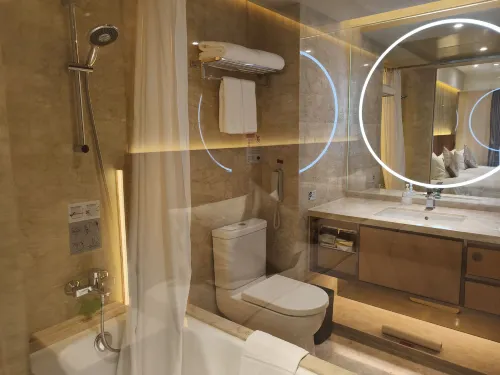 Hotel Golden Dragon Rooms Photos