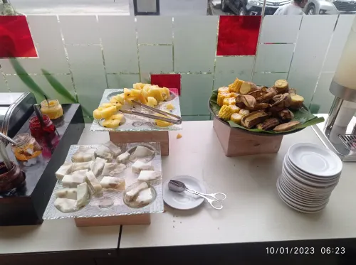 Amaris Hotel Pekanbaru Restauration Photos