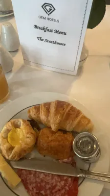 Gem Strathmore Hotel Dining Photos
