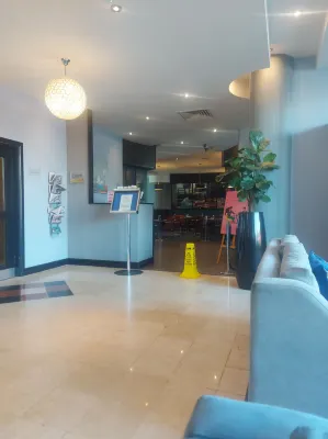 Leonardo Hotel Plymouth Public Areas Photos
