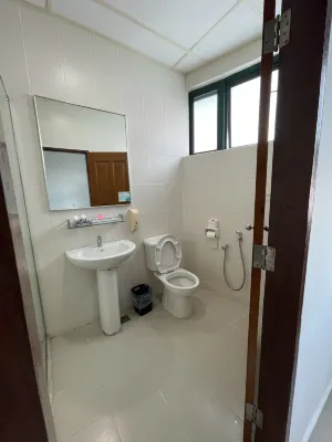 Golden View Serviced Apartments Rooms Photos
