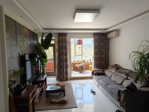Yiran Small Residence (Changbai Mountain North Scenic Area Tourist Distribution Center Branch) Photos