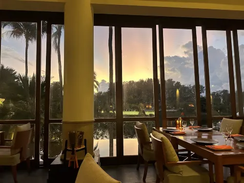 Banyan Tree Phuket Restauration Photos
