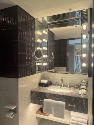 Hyatt Centric Zhongshan Park Shanghai Rooms Photos