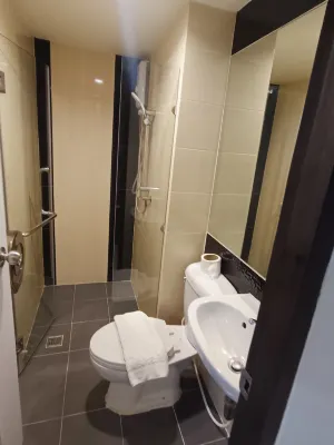 Top High Airport Link Hotel, Bangkok Rooms Photos