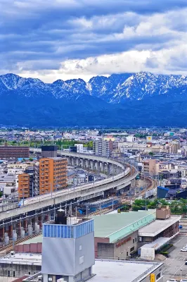 Toyoko Inn Toyama-eki Shinkansen-guchi No.2 À proximité de l'hôtel Photos