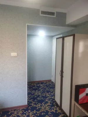 Royal Plaza by Stellar Hotels, Yerevan Номера Photos