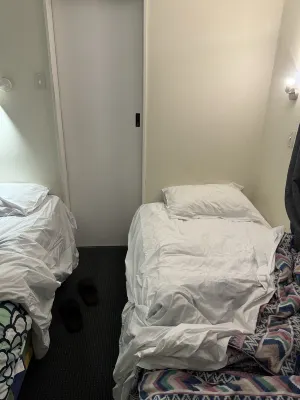 High Country Motel & Backpackers Rooms Photos