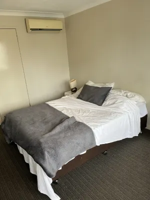 Tropicana Motel Rooms Photos