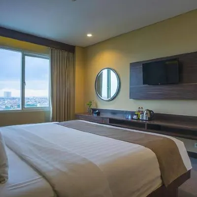 Royal Regantris Cendana Kamar Photos