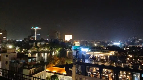 Golden Lotus Luxury Hotel À proximité de l'hôtel Photos