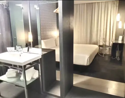 Two Hotel Barcelona by Axel  - Adults Only Zimmer Photos