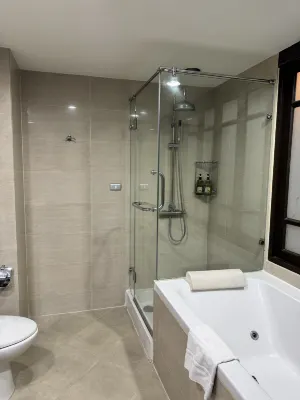 Royal Suite Hotel Bangkok Zimmer Photos