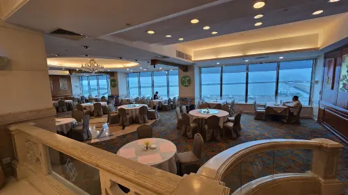 Golden Crown China Hotel Dining Photos