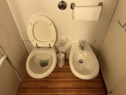 Hotel Ibis Milano Ca' Granda Phòng Photos