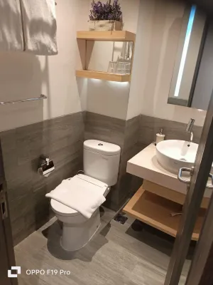 Juno Tanah Abang Jakarta Kamar Photos