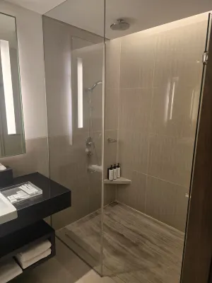 Amara Bangkok Hotel Rooms Photos