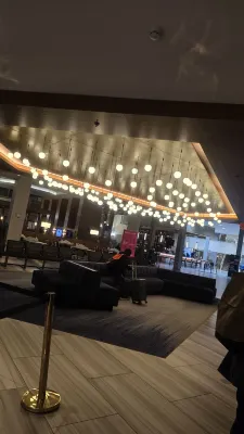 DoubleTree by Hilton Hotel Newark Airport Public Areas Photos
