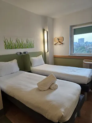 Ibis Budget Leeds Centre Crown Point Road Chambres Photos