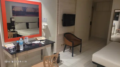 Executive Hotel Photos