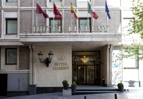 Hotel Liabeny Exterior Photos
