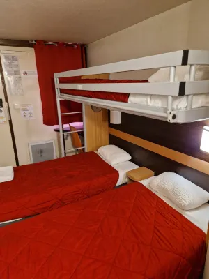 Premiere Classe Bethune - FOUQUIÈRES les BÉTHUNE Zimmer Photos