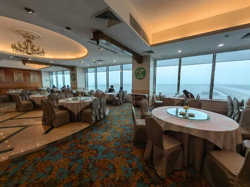 Golden Crown China Hotel Dining Photos
