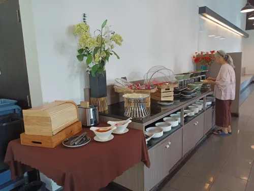 Songphanburi Hotel Photos