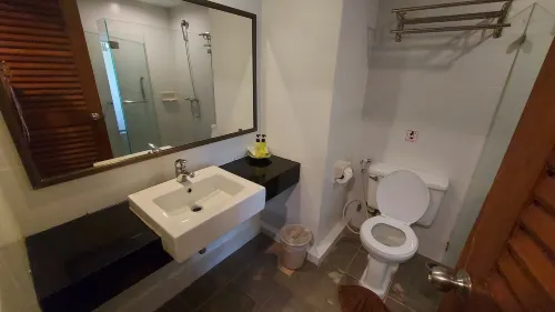 Patong Lodge Hotel Phuket Rooms Photos