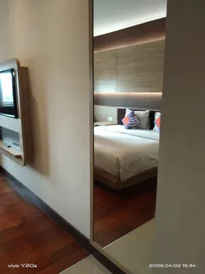FOX Lite Hotel Grogol Jakarta Kamar Photos