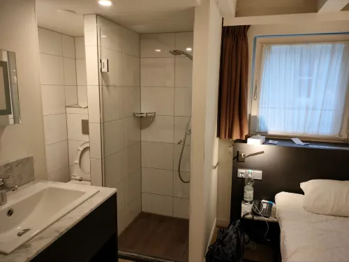 Avenue Hotel Camere Photos