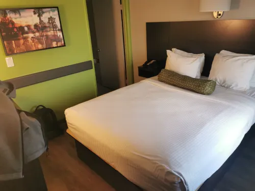 SureStay Hotel by Best Western San Diego Pacific Beach Rooms Photos