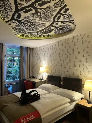 Swiss Night by Fassbind Chambres Photos
