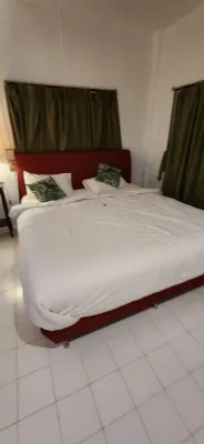 Kata Beachwalk Hotel and Bungalows Zimmer Photos