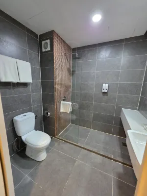 Qliq Damansara Petaling Jaya Kuala Lumpur Chambres Photos