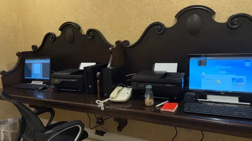 Best Western Plus Sunset Plaza Hotel Rooms Photos