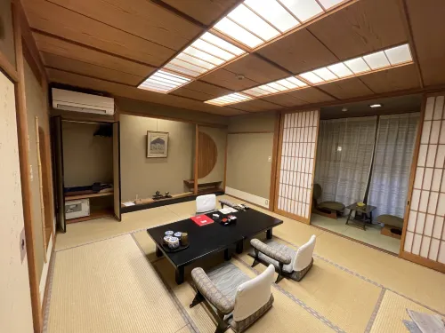 Sennennoyu Koman Camere Photos