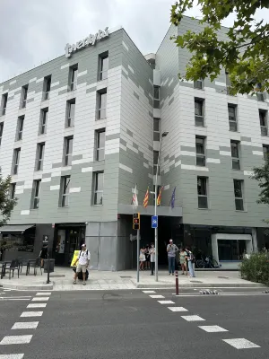 Twentytu Hostel Barcelona Udvendigt Photos