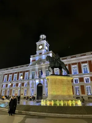 Hotel Moderno Puerta del Sol Photos