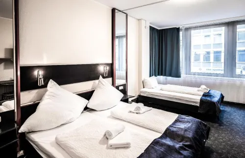 Hotel Mirage Düsseldorf-Neuss Zimmer Photos