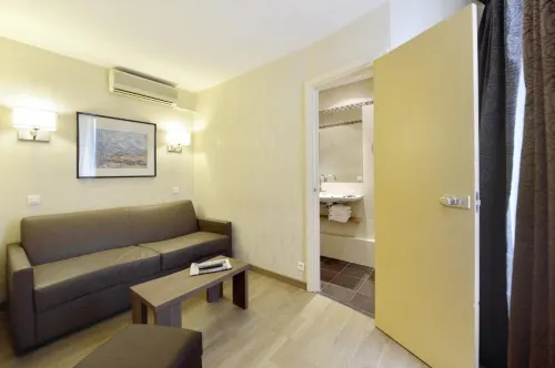 Hôtel Renoir Montparnasse Photos