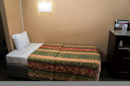 California Inn Barstow Rooms Photos