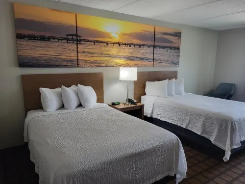 Days Inn & Suites by Wyndham Laredo Camere Photos