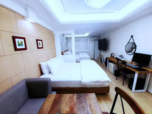 Uneed Hotel Photos