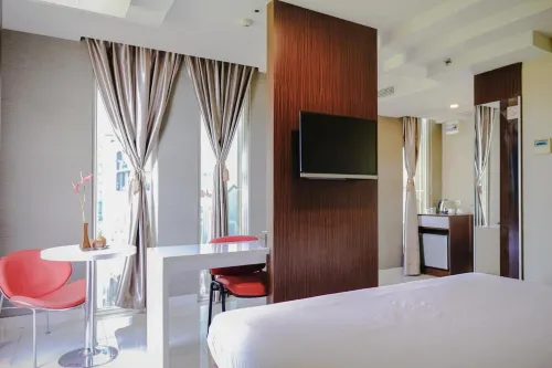 Empress Hotel Makassar City Center by Life Værelser Photos