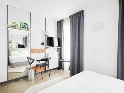 French Theory Hotel & Restaurant Chambres Photos