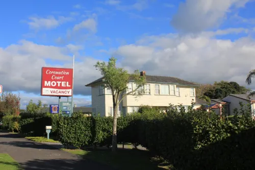 Coronation Court Motel Extérieur Photos