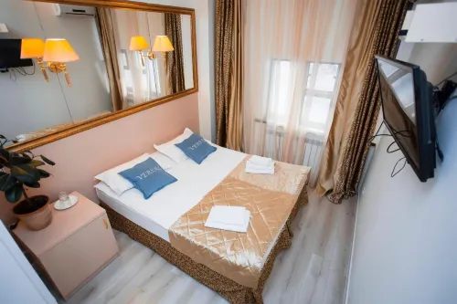 Aruna Hotel Photos