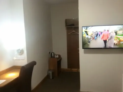 Crosshill House Rooms Photos