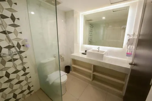Royal Regantris Cendana Kamar Photos